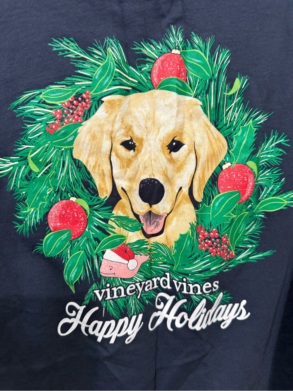 Vineyard Vines Navy Tee with Festive Golden Retriever Wreath